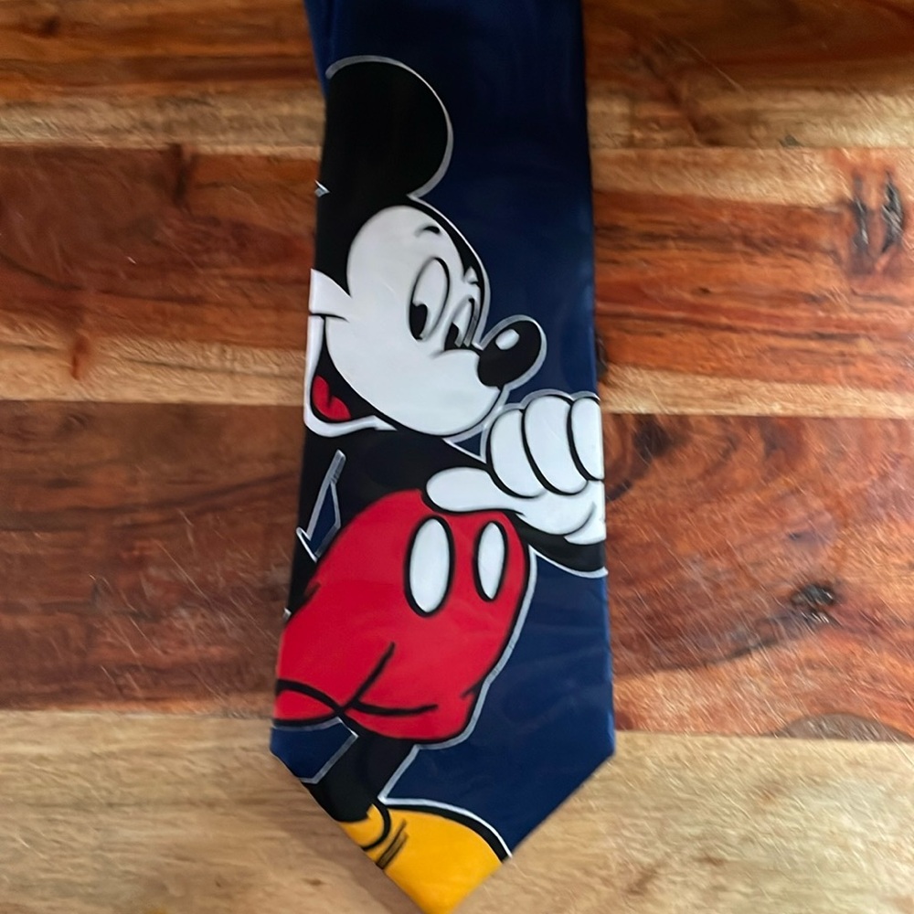 Mickey Mouse Tie by Balanchine INC. 59” long. Navy with Mickey, nice